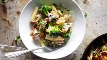 Broileri-sienipasta