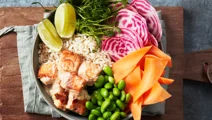 Aziatische salade met lactosevrije créme fraîche