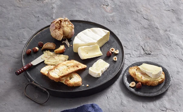 Roasted Garlic Spread Cheese Plate