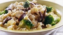 Pasta med broccoli och ost