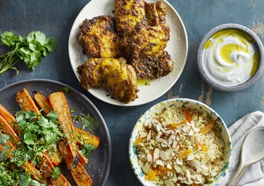 Kryddrostad kyckling ’Ras el hanout’ med marockansk morotssallad