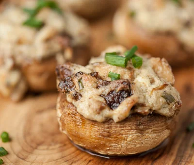 Blue cheese, bacon and cranberry stuffed mushrooms