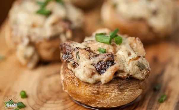 Blue cheese, bacon and cranberry stuffed mushrooms