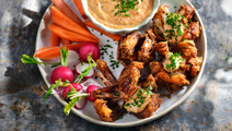 Blooming onion med ost- & chipotle-dipp
