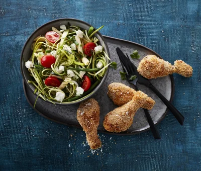 Friterte kyllinglår med pastasalat