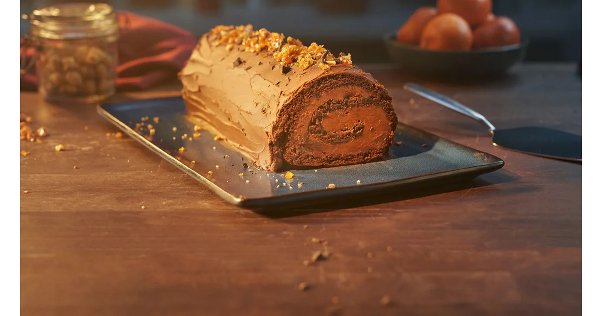 CHOKOLADE- OG MANDARINROULADE