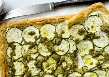 Crujiente de calabacín con Arla Queso de untar Natural