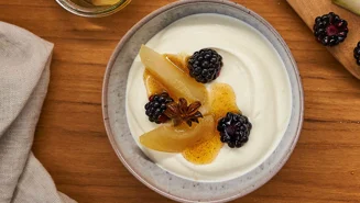 Skyr bowl with poached pears with star anise