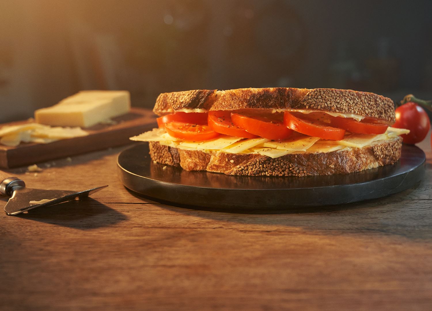 CHEESE AND TOMATO SANDWICH | Lurpak®