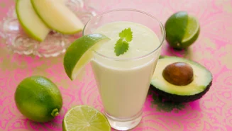 Smoothie med avokado och melon