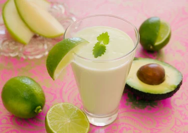 Smoothie med avokado och melon