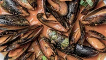 Cómo preparar mejillones en salsa
