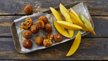 Chili cheese tops