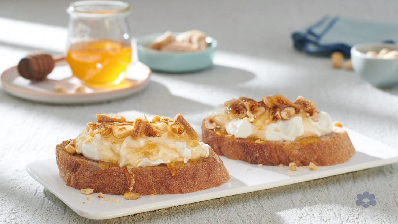 Muesli Toast with Labneh