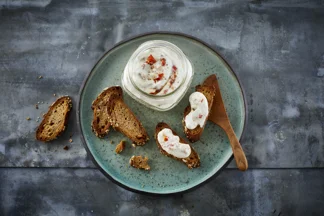 Fraichespread med brændt peber