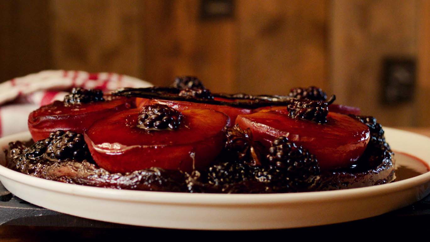 PEACH AND BLACKBERRY TARTE TATIN