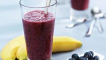 Smoothie med blåbär och banan