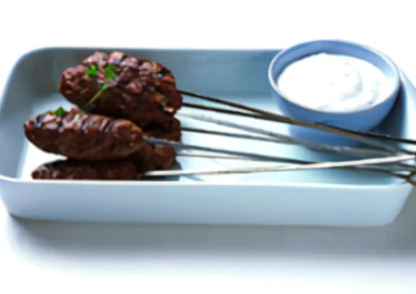 Kebab med yoghurtsås