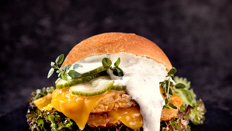 Burger végétarien à la galette de terre et sauce béarnaise