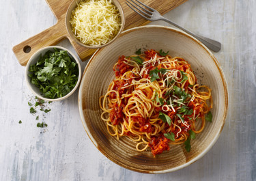 Spagetti tomaattikastikkeessa