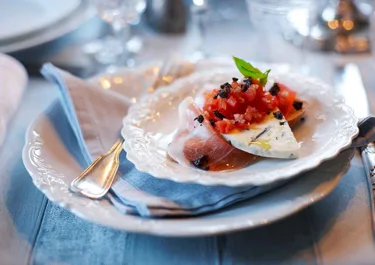 Crostini med parmaskinka och ost