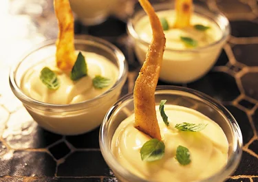 Citronmousse med tortillaflarn