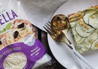 Frittata de calabacín al horno con Arla Mozzarella Rallada