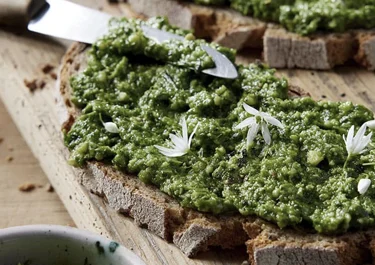 Salsa pesto casera