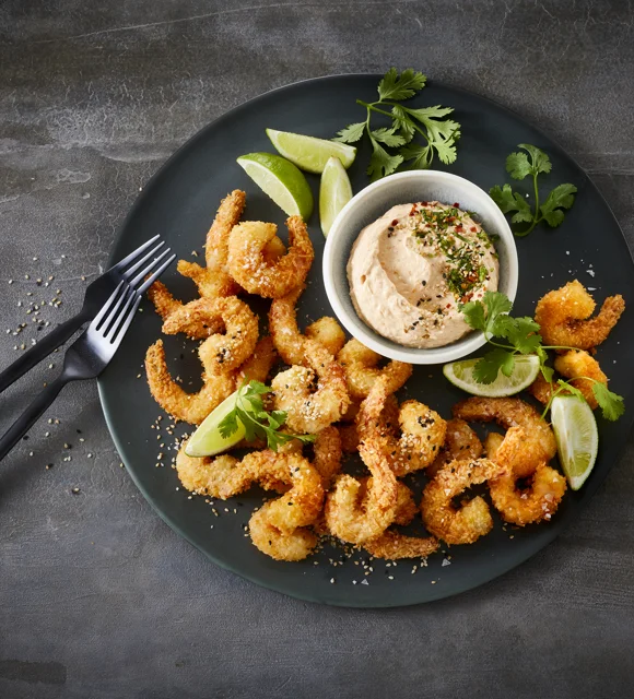 Crevettes à la noix de coco avec trempette au fromage à la crème chilis et gingembre Castello®