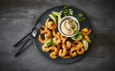 Kokosreker med Castello® Chili & Ingefær Kremost dipp