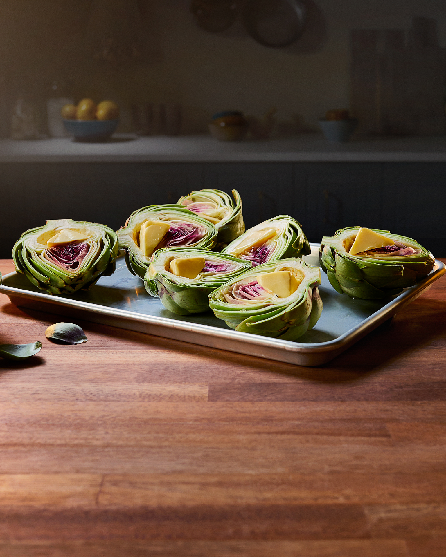 WHOLE GLOBE ARTICHOKE WITH LEMON BUTTER