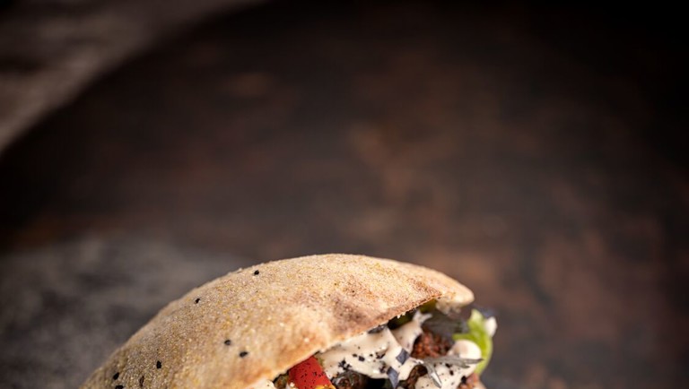 Røvernes falafelpita