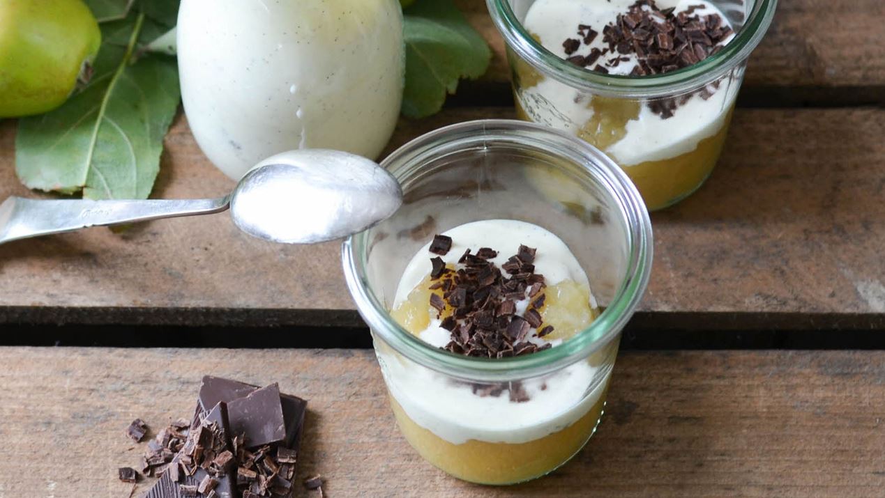 Apfelmus-Dessert mit Zitronensahne | Arla - Rezept