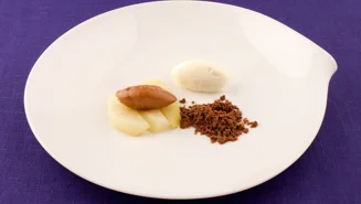 Päron med vanilj och hasselnötskräm