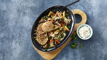 Grillet halloumi med bagt rodfrugtsalat