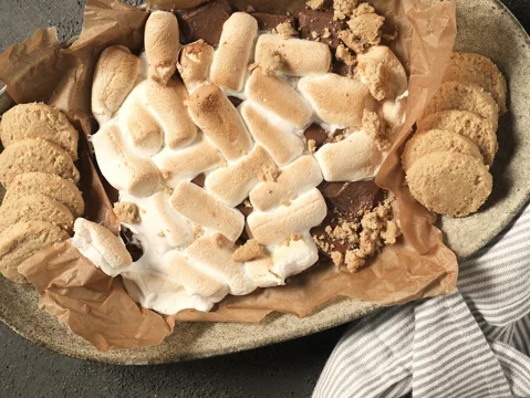 Air fryer s'mores