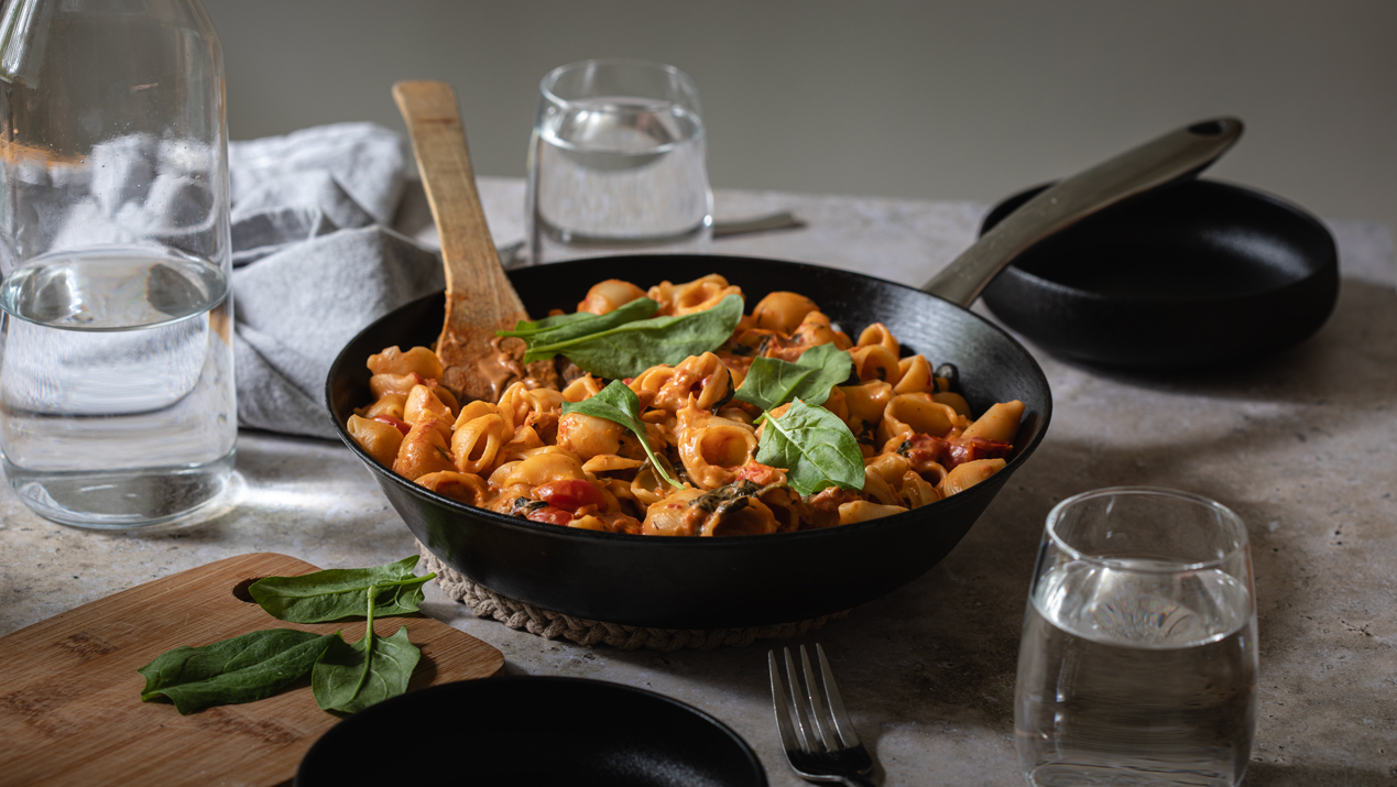 Tulinen lohipasta
