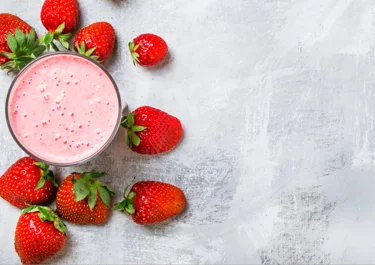 Baobab Milk with Strawberries