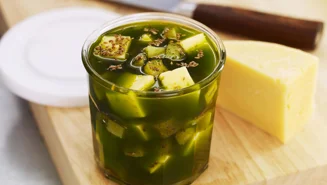 Svecia med dill, saltgurka och anis