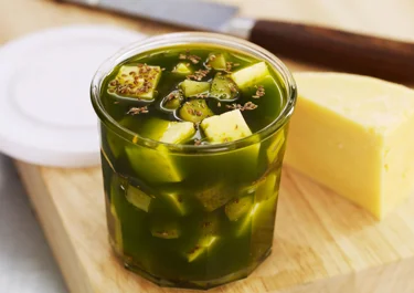 Svecia med dill, saltgurka och anis