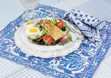 Sallad med oliver och avokado