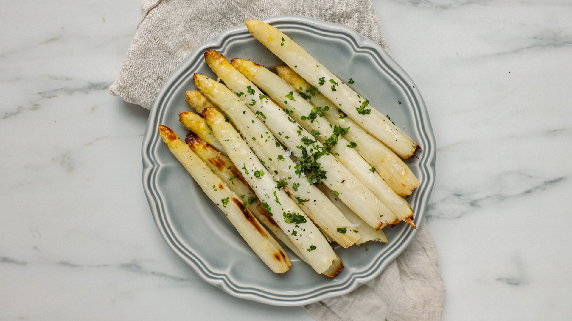 Witte asperges uit de airfryer