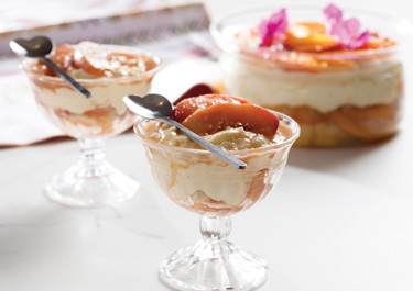 Κρέμα ψυγείου με καραμελωμένα ροδάκινα