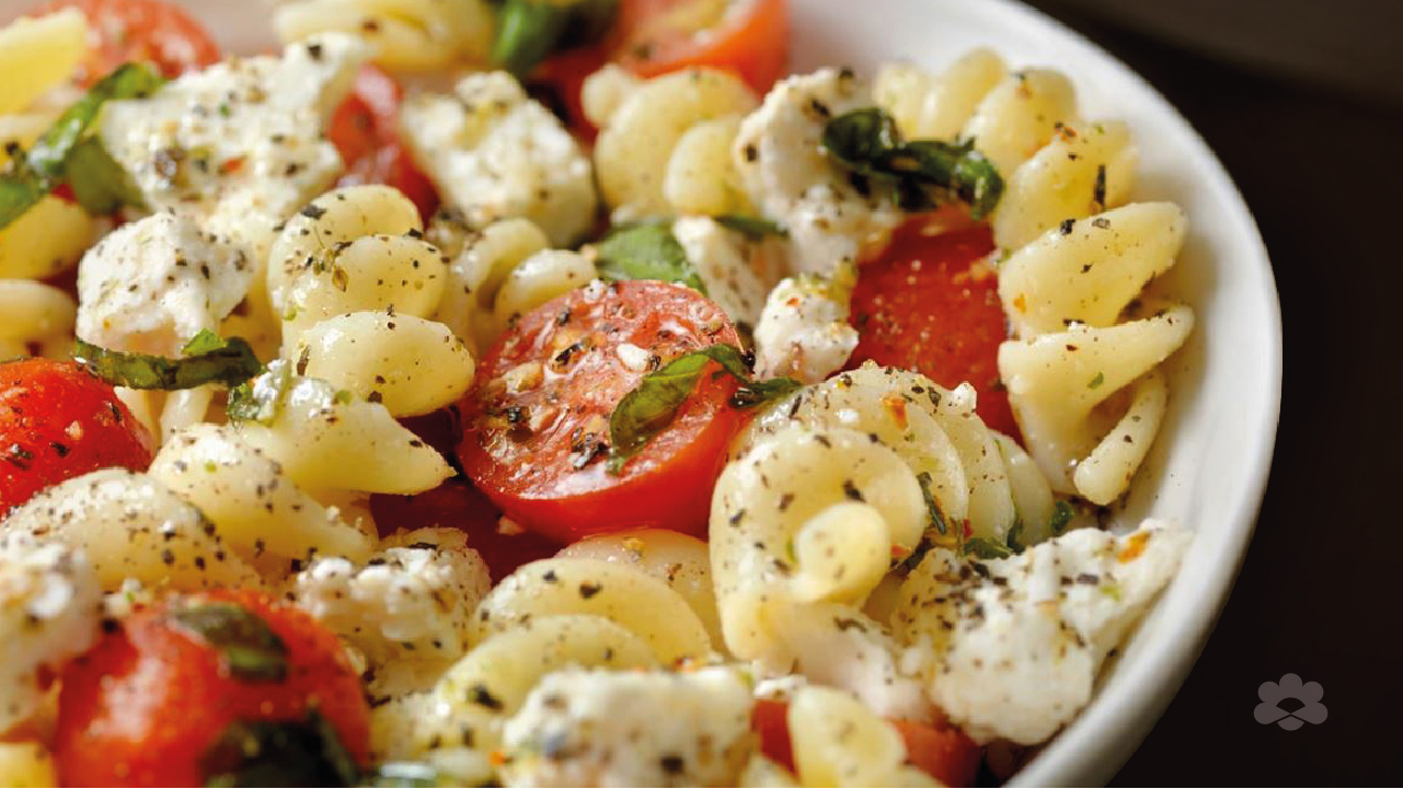 سلطة الباستا