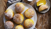 Vaniljfyllda saffransbullar