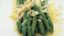 Asperges met Parmezaan