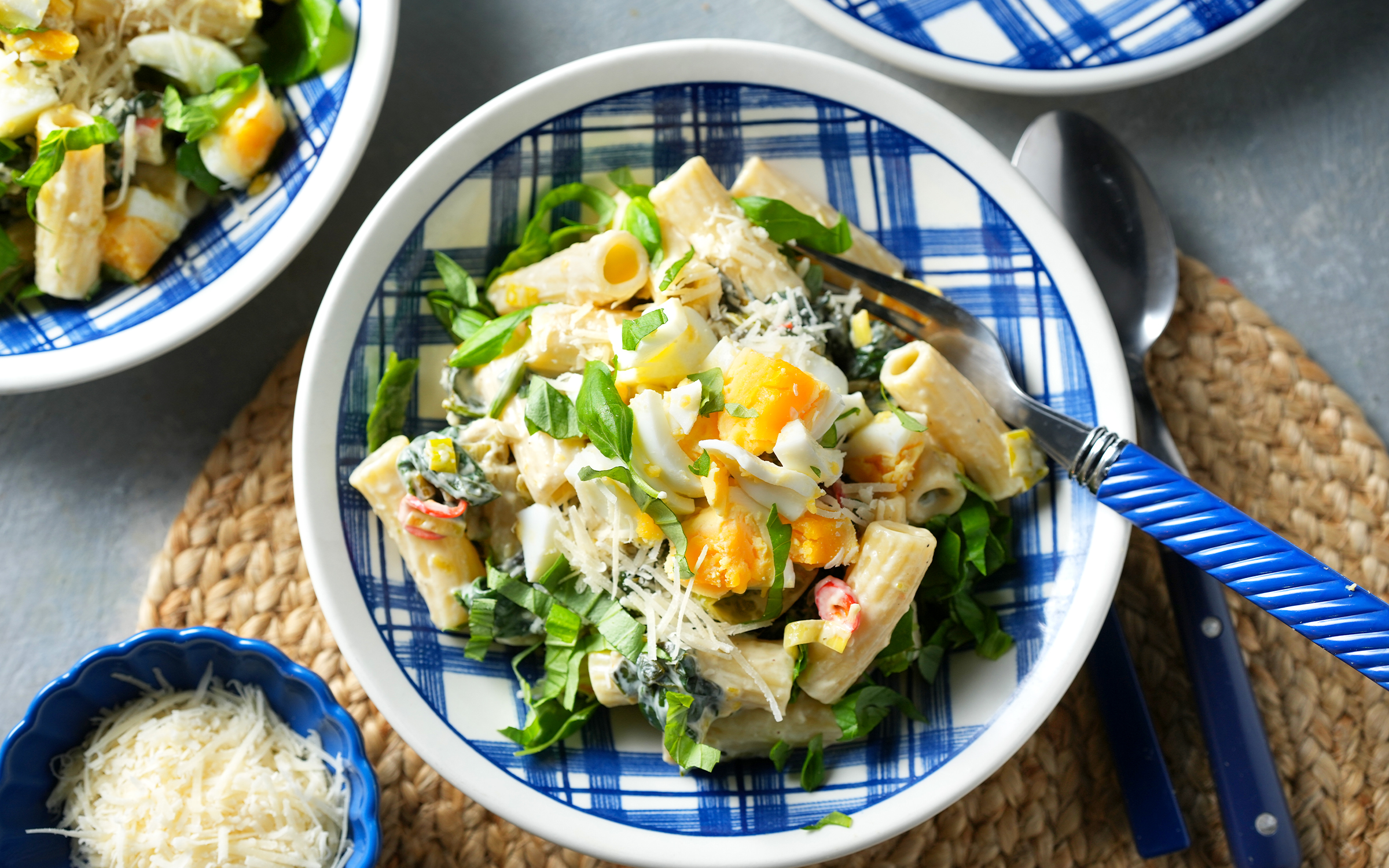 Spenatpasta med ägg