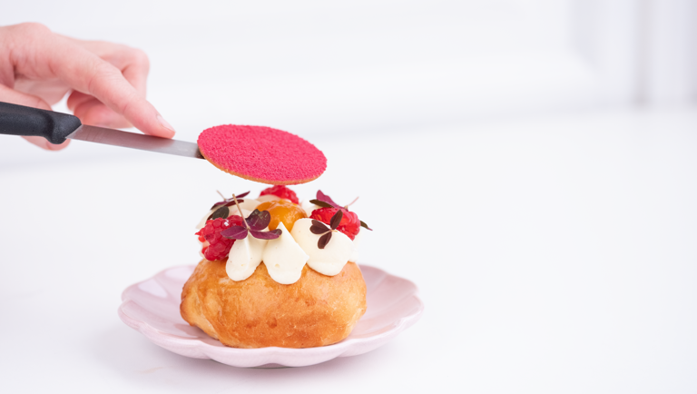 Fastelavns-semla med Sarah Bernhardt creme & havtorn