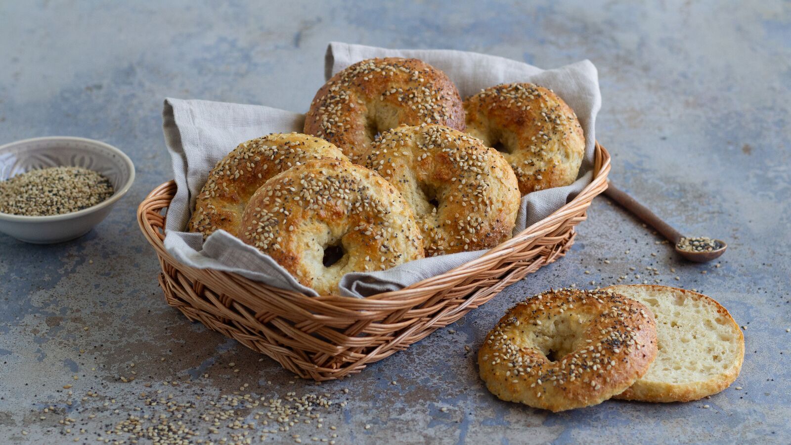 Cottage cheese bagels