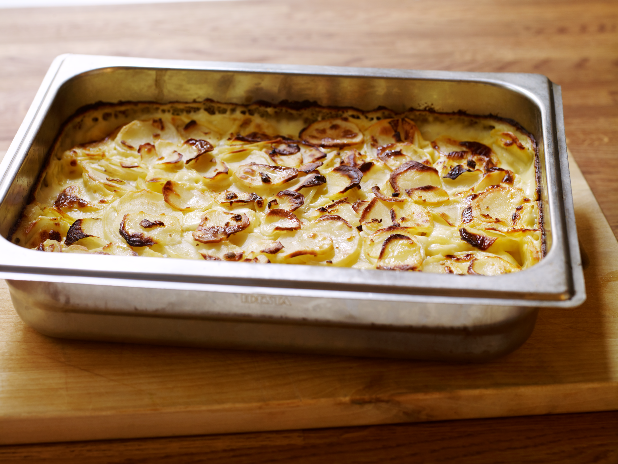 Kartoffelgratin mit Käsesoße